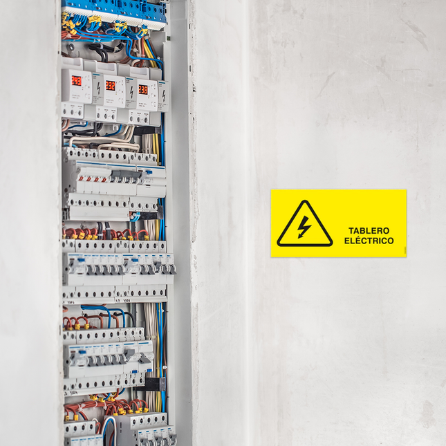 Precaución - Tablero eléctrico